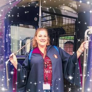 Meet your Posher, Debi